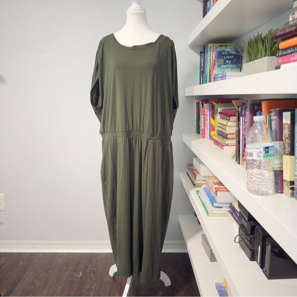 Universal Standard Olive Green Casual Dolman Sleeve Dress - Picture 1 of 11